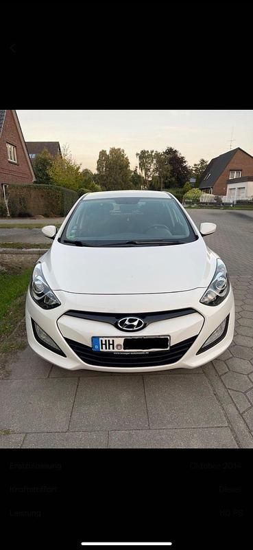 Gebraucht Hyundai i30 Edition 110 PS (80 kW) 2014 Weiß Coupé