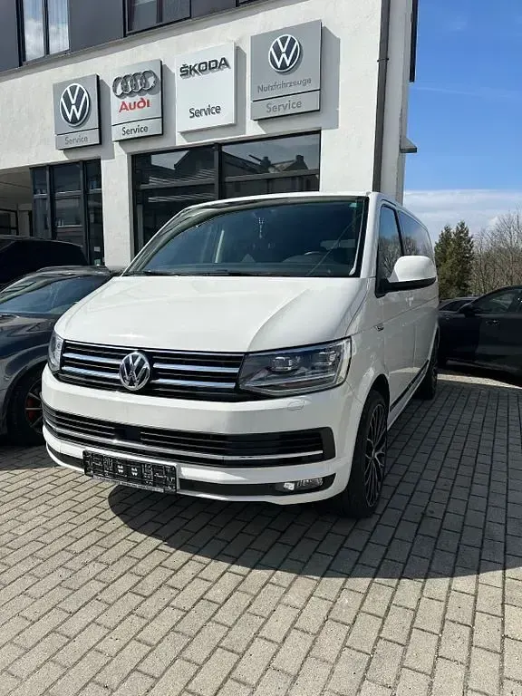 Używany VW T6 Generation Six 204 KM (150 kW) 2017 Biały Van