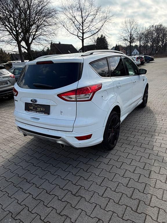 Gebraucht Ford Kuga Individual 163 PS (119 kW) 2014 Weiß SUV