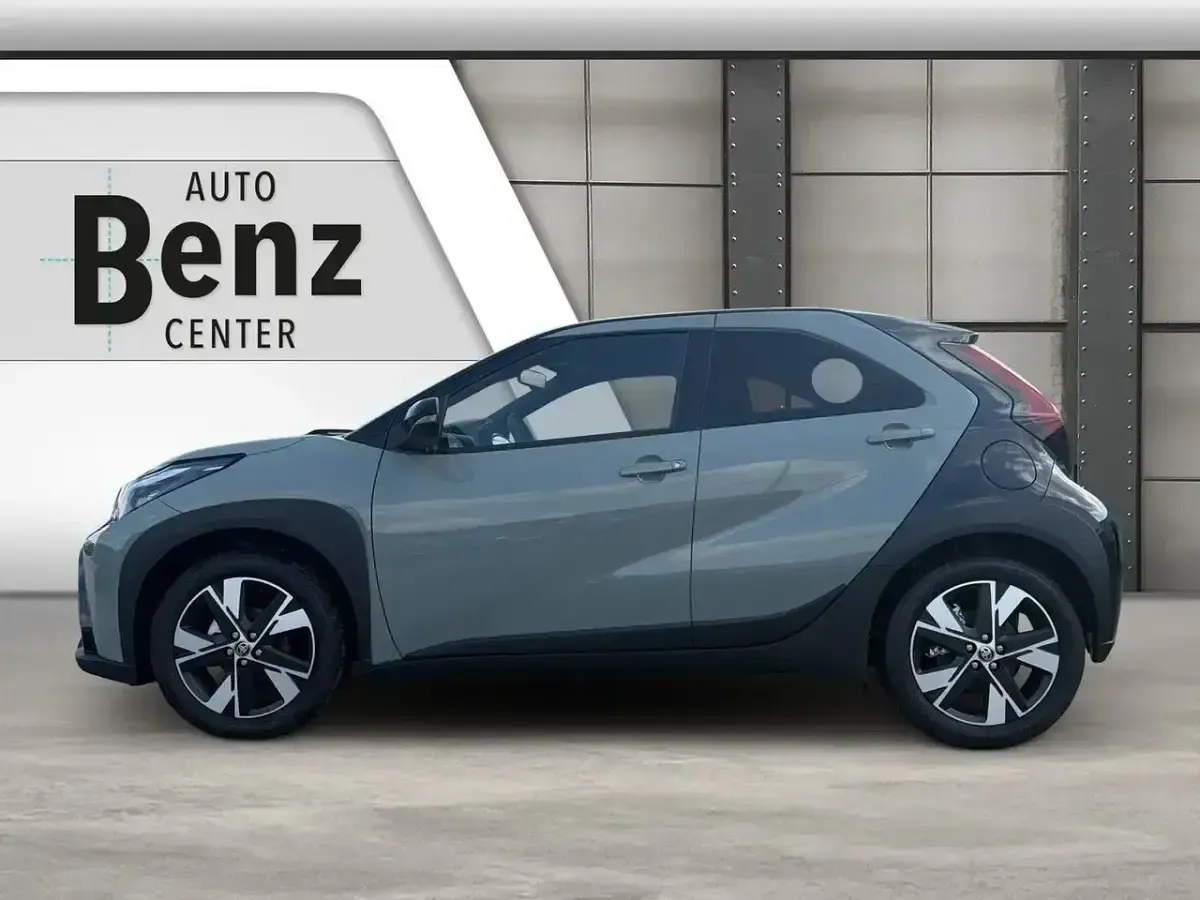 Gebraucht Toyota Aygo X 92 PS (67 kW) 2026 Schwarz SUV