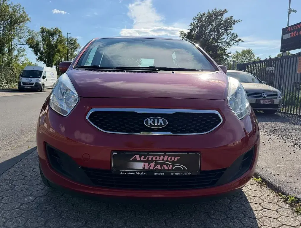 Gebraucht Kia Venga Attract 90 PS (66 kW) 2013 Rot Kleinwagen