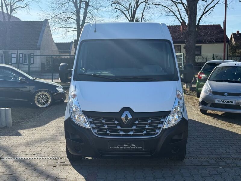Second-hand Renault Master 131 CP (96 kW) 2018 Alb Van