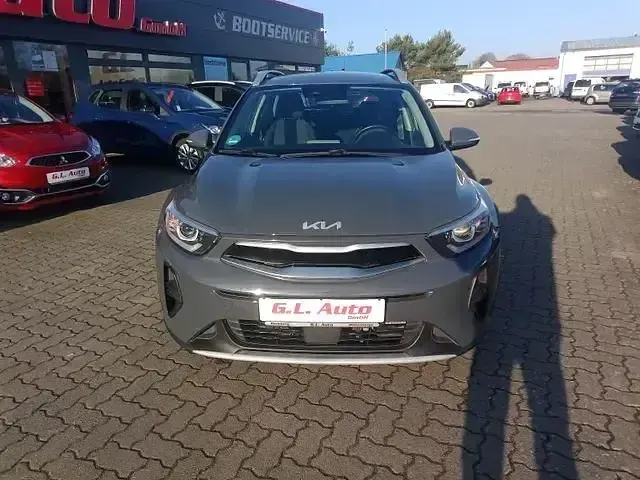 Gebraucht Kia Stonic Vision 101 PS (74 kW) 2022 Grau SUV