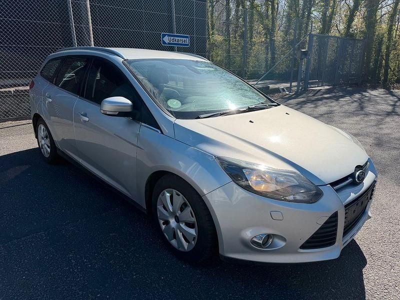 Gebraucht Ford Focus Titanium 140 PS (102 kW) 2013 Limousine
