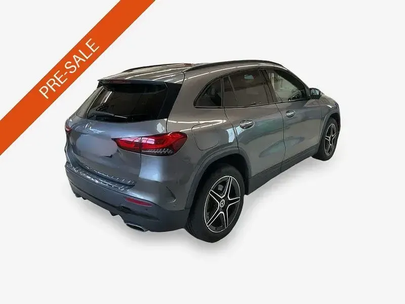 Gebraucht Mercedes GLA250 AMG line 218 PS (160 kW) 2022 Grau SUV