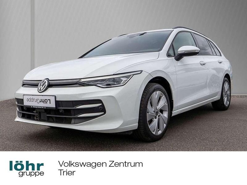 Pure white Gebraucht 2024 VW Golf VIII Life Kombi | 25.580 € (Etwas zu teuer) - Bild 1/4