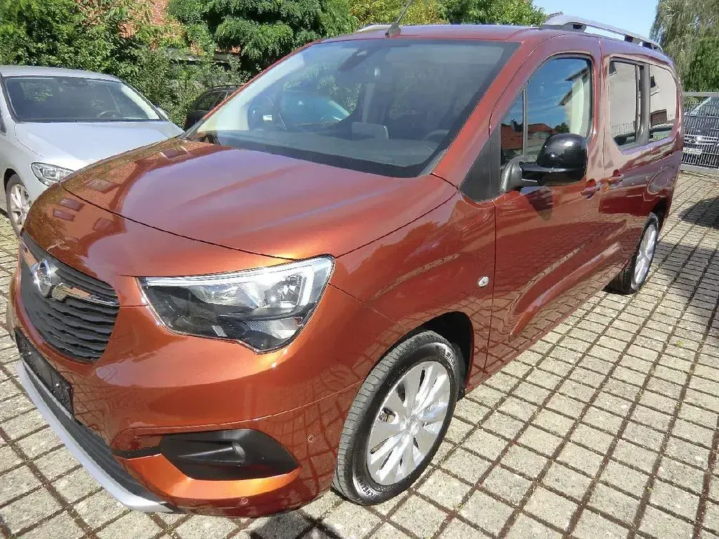 Gebraucht Opel Combo Life Ultimate 131 PS (96 kW) 2022 Grau Van / Kleinbus