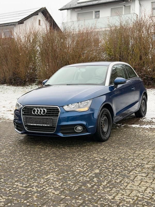 Gebraucht Audi A1 Ambition 105 PS (77 kW) 2011 Blau Kleinwagen