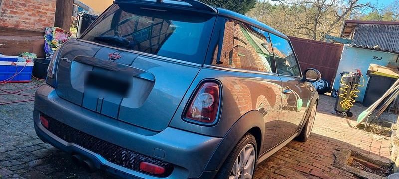 Usata Mini Cooper S 174 CV (127 kW) 2007 Grigio Utilitaria