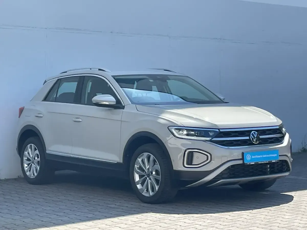 Gebraucht VW T-Roc Style 150 PS (110 kW) 2023 Ascotgrau SUV