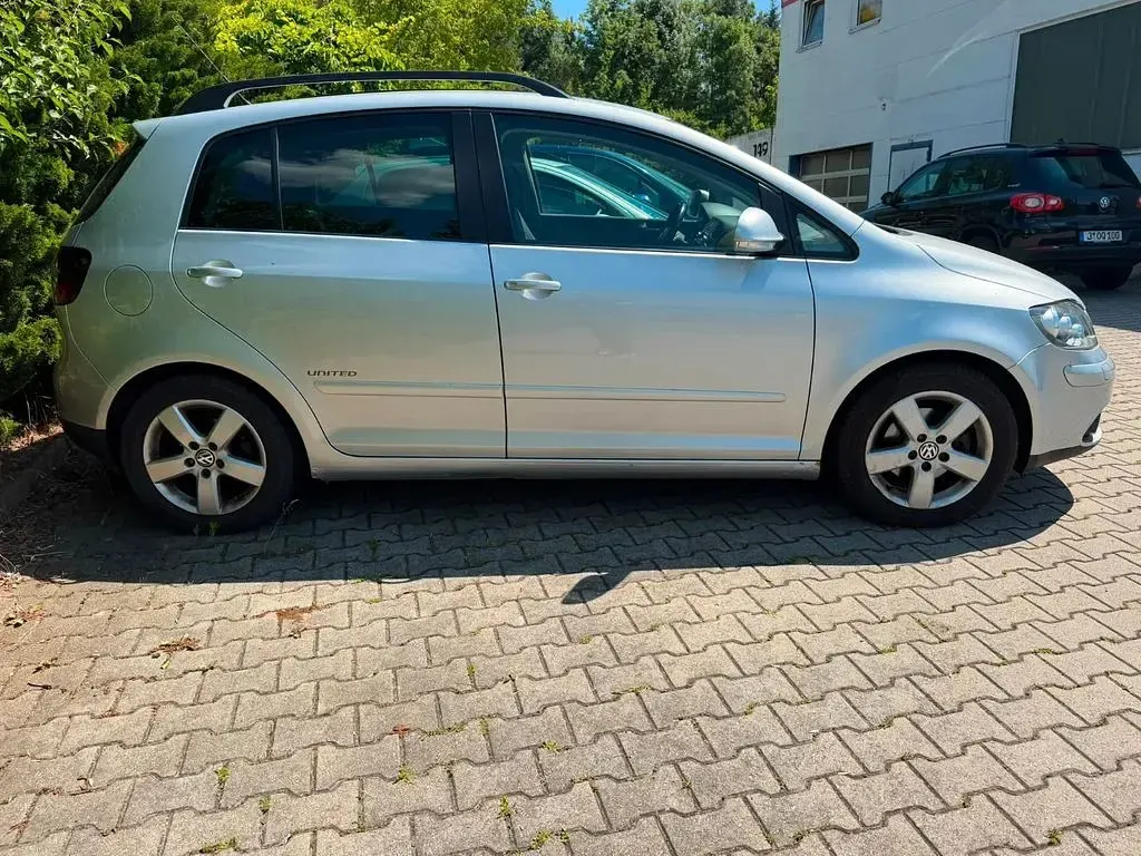 Gebraucht VW Golf Plus Cross 80 PS (58 kW) 2008 Silber Van / Kleinbus