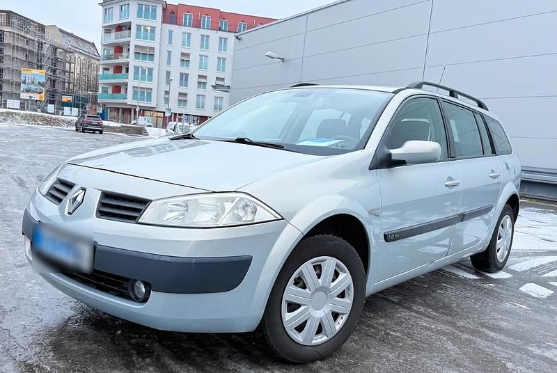 Gebraucht Renault Mégane GrandTour 113 PS (83 kW) 2004 Silber Kombi