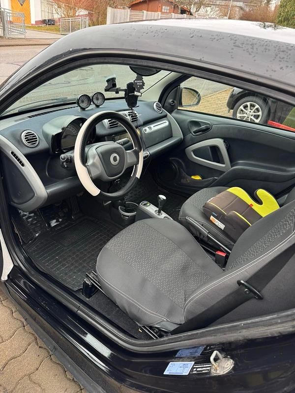 Gebraucht Smart ForTwo Coupé 71 PS (52 kW) 2012 Weiß Coupé