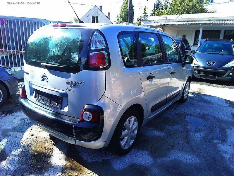 Silber Gebraucht 2009 Citroën C3 Picasso Attraction Van / Kleinbus | 850 € (Superpreis) - Bild 1/4