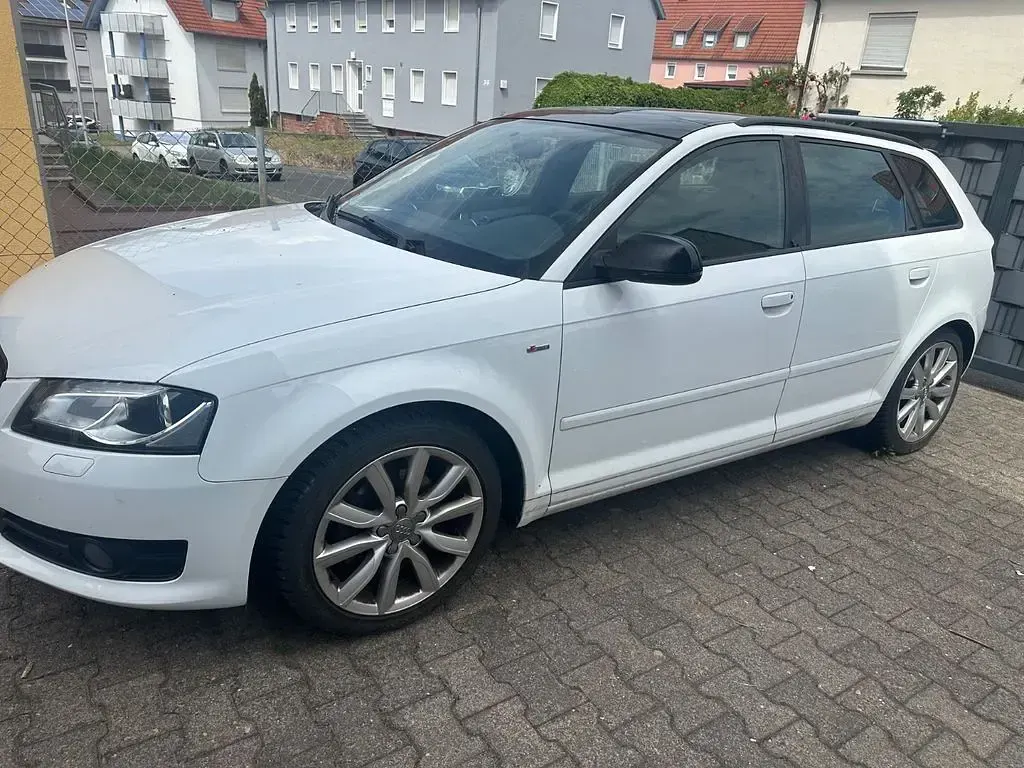 Gebraucht Audi A3 S-Line 160 PS (117 kW) 2010 Weiß Kleinwagen