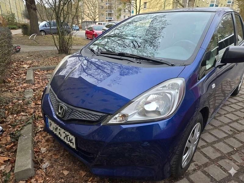 Gebraucht Honda Jazz S 90 PS (66 kW) 2012 Blau Kleinwagen