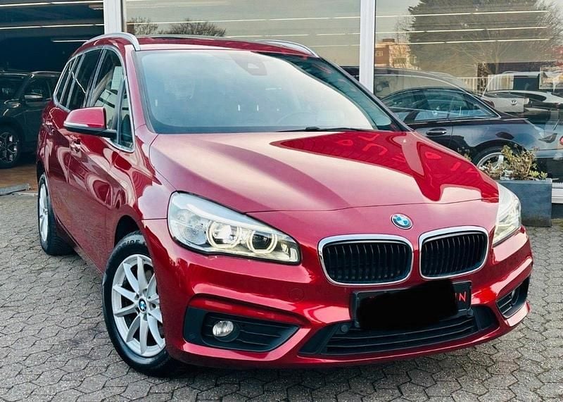 Rot Gebraucht 2017 BMW 216 Gran Tourer Van / Kleinbus | 10.900 € (Fairer Preis) - Bild 1/4