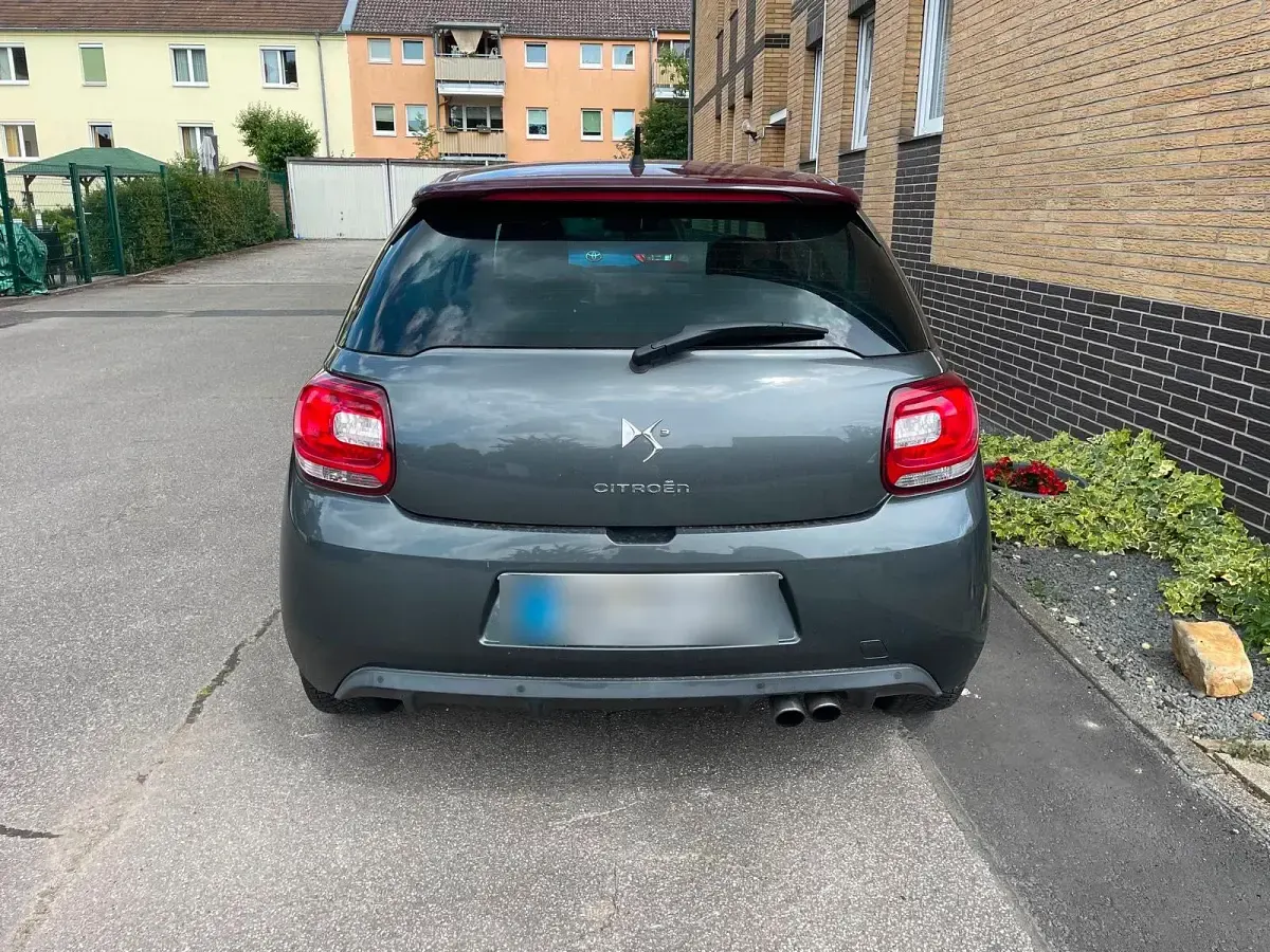 Gebraucht Citroën DS3 156 PS (114 kW) 2012 Grau Kleinwagen
