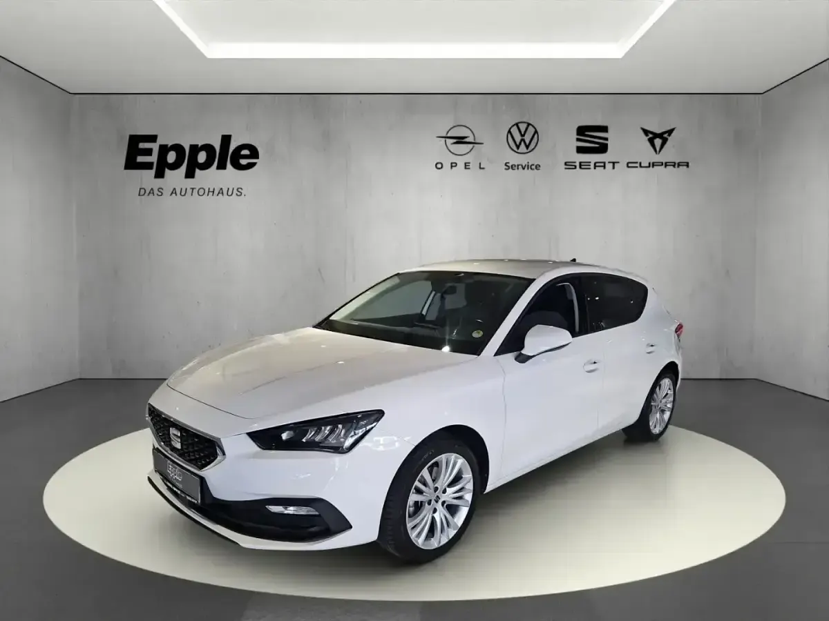Gebraucht Seat Leon Style 110 PS (80 kW) 2024 Weiss Limousine