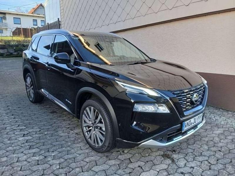 Neu Nissan X-Trail Tekna 213 PS (156 kW) 2025 Black pearl (m) SUV
