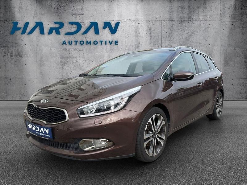 Gebraucht Kia Ceed Sportswagon 135 PS (99 kW) 2012 Braun Kombi