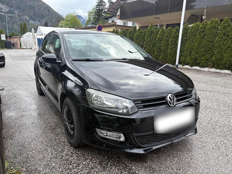 Gebraucht VW Polo 60 PS (44 kW) 2012 Schwarz Kleinwagen