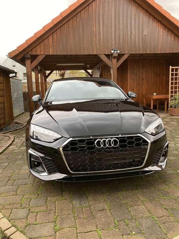 Schwarz Gebraucht 2020 Audi A5 Sportback S-Line Kleinwagen | 38.800 € (Teuer) - Bild 1/4