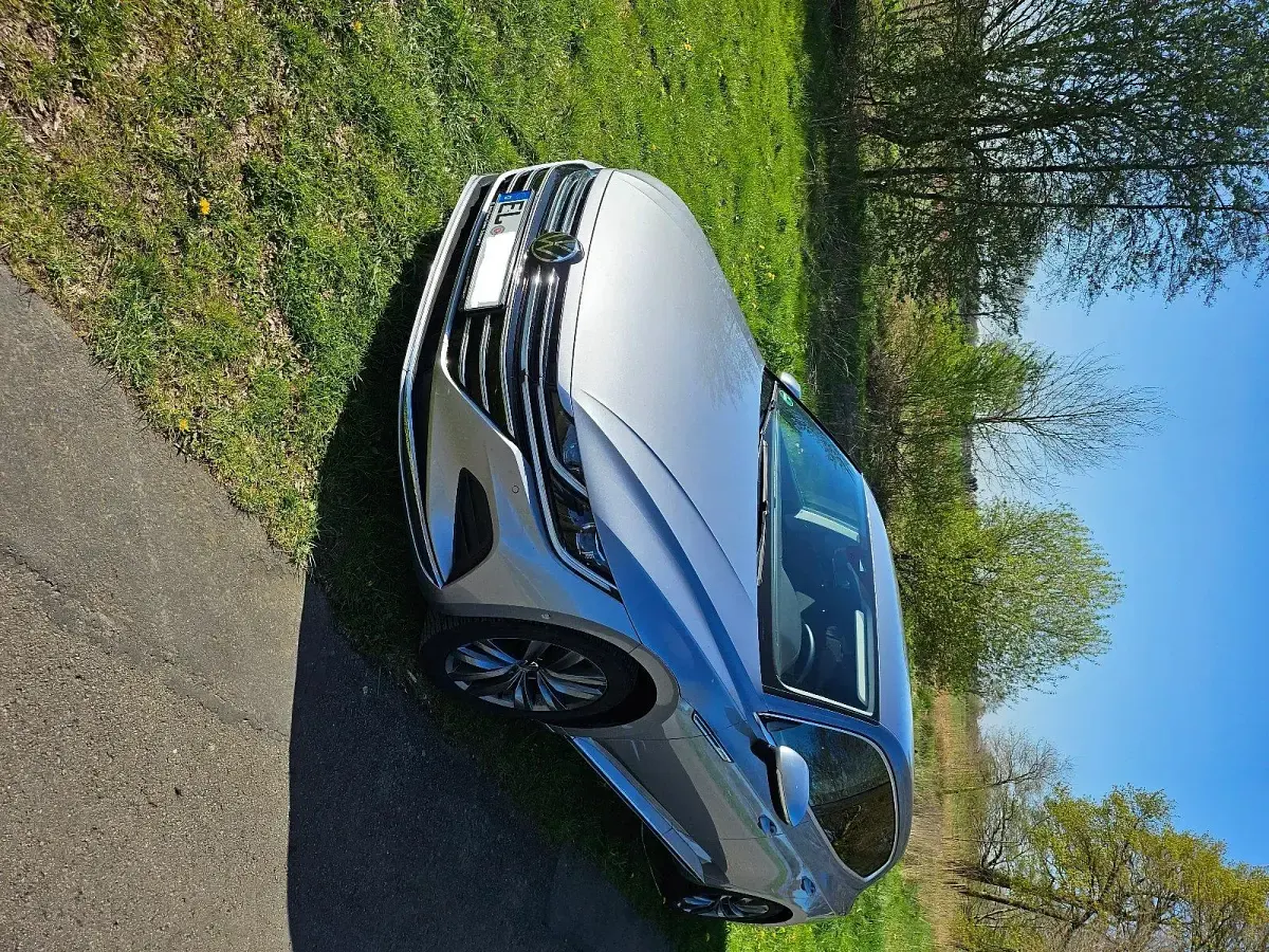 Usata VW Arteon Elegance 190 CV (139 kW) 2024 Argento Station wagon
