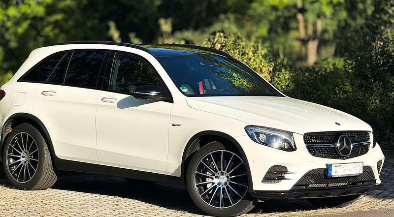 Weiß Gebraucht 2019 Mercedes GLC43 AMG AMG SUV | 39.600 € (Superpreis) - Bild 1/4