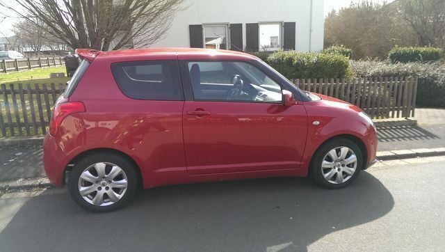 Gebraucht Suzuki Swift Sport 170 PS (125 kW) 2009 Rot metallic Kleinwagen