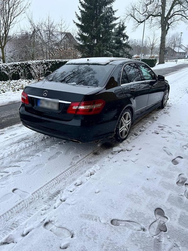 Gebraucht Mercedes 300 231 PS (169 kW) 2012 Schwarz Limousine