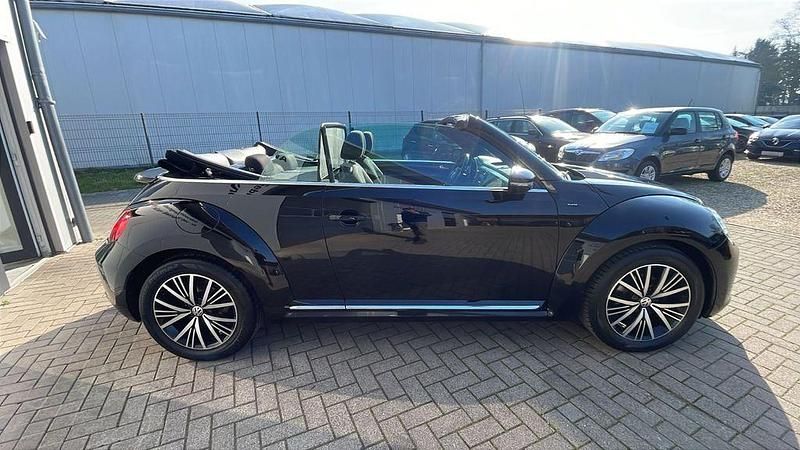 Gebraucht VW Beetle Cabriolet Allstar 110 PS (80 kW) 2016 Schwarz Cabrio