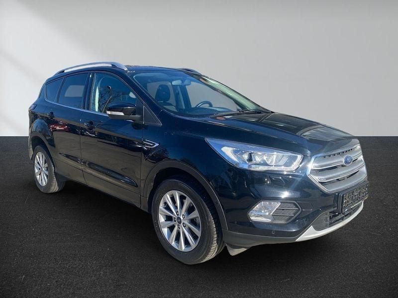 Gebraucht Ford Kuga Cool & Connect 150 PS (110 kW) 2019 Shadow black (mica) SUV