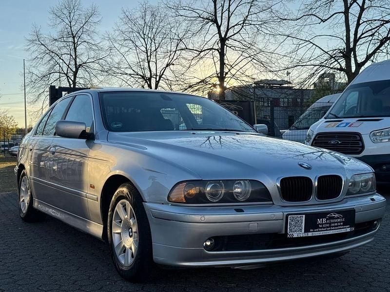 Gebraucht BMW 520 Exclusive 170 PS (125 kW) 2002 Silber Limousine