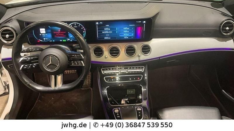 Gebraucht Mercedes E300 AMG 306 PS (225 kW) 2021 Weiß Kombi