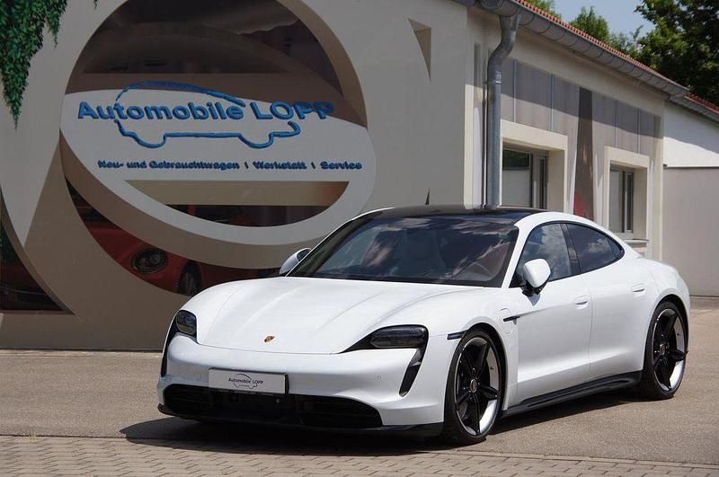 Weiß Gebraucht 2022 Porsche Taycan Turbo S Limousine | 109.880 € (Fairer Preis) - Bild 1/4