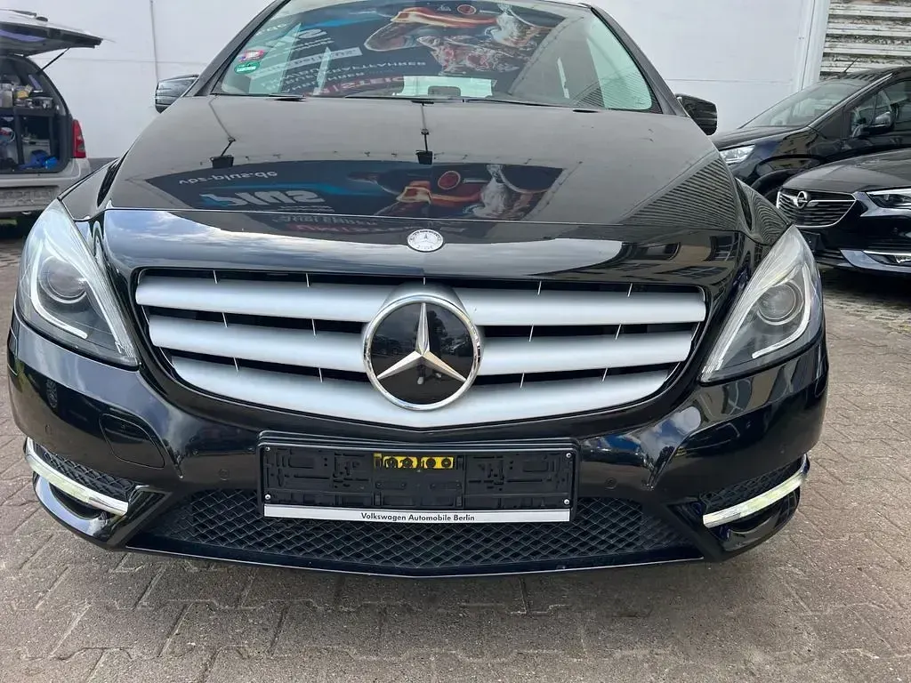 Gebraucht Mercedes B220 170 PS (125 kW) 2014 Schwarz Kleinwagen
