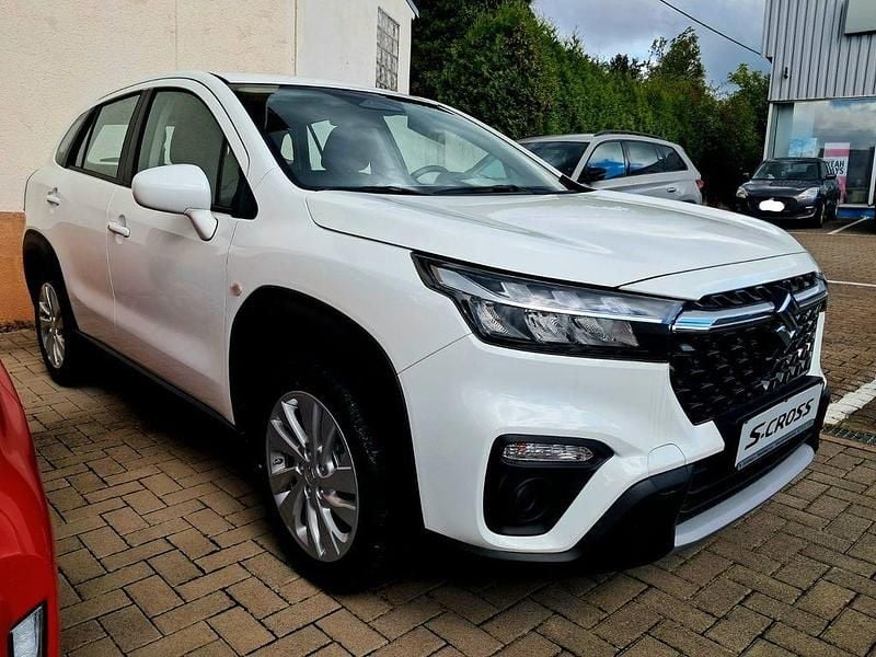Neu Suzuki SX4 S-Cross 129 PS (94 kW) 2026 Weiß SUV