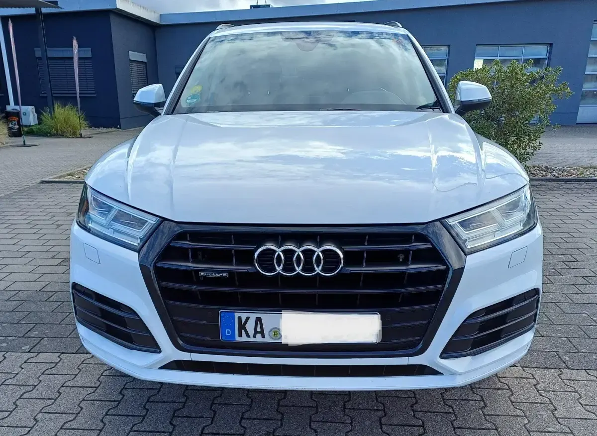 Używany Audi Q5 Design 190 KM (139 kW) 2018 Biały SUV