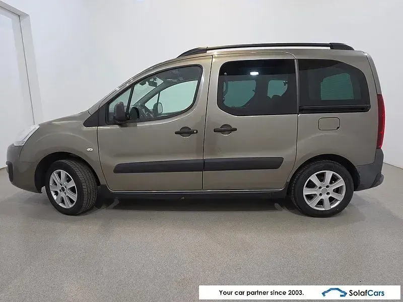 Used Citroën Berlingo XTR 110 HP (80 kW) 2017 Beige Minivan