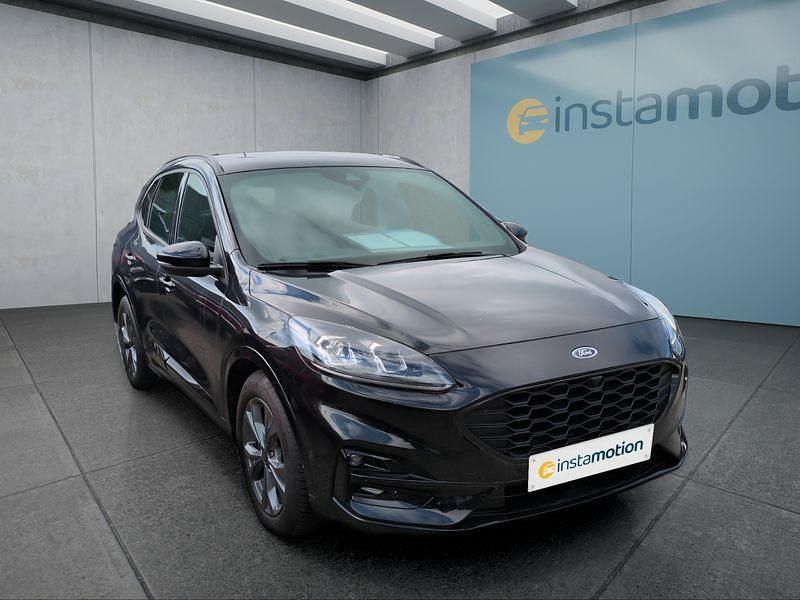Gebraucht Ford Kuga ST-Line 120 PS (88 kW) 2023 Schwarz SUV