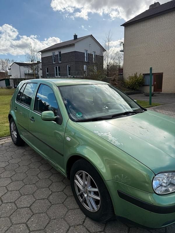 Gebraucht VW Golf IV 75 PS (55 kW) 2000 Grün Kleinwagen