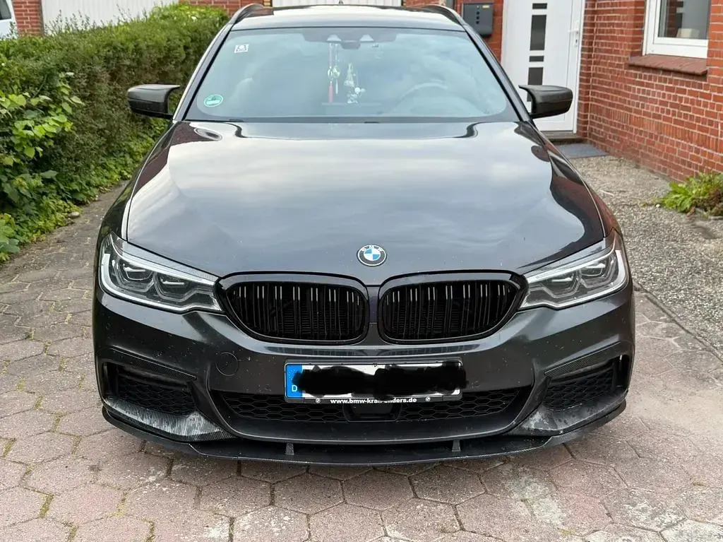 Gebraucht BMW 520 M Sport 190 PS (139 kW) 2018 Grau Kombi