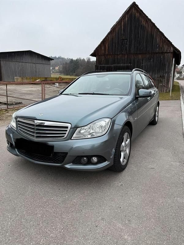 Gebraucht Mercedes C200 136 PS (100 kW) 2012 Kombi