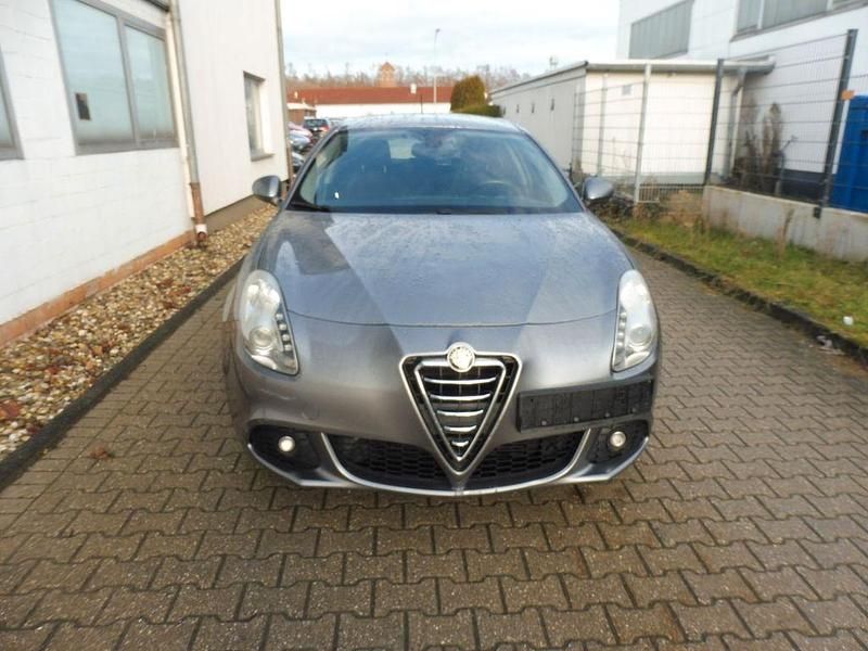 Gebraucht Alfa Romeo Giulietta Super 120 PS (88 kW) 2011 Grau Limousine