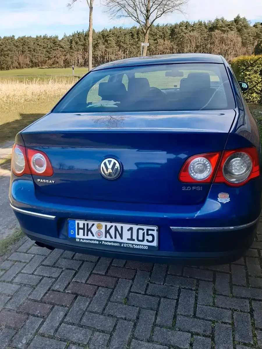 Gebraucht VW Passat 150 PS (110 kW) 2005 Blau Limousine