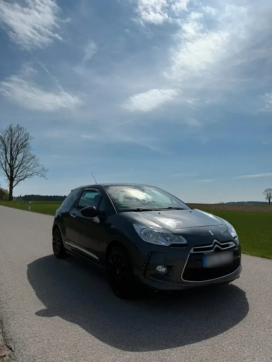 Gebraucht Citroën DS3 155 PS (114 kW) 2012 Grau Kleinwagen