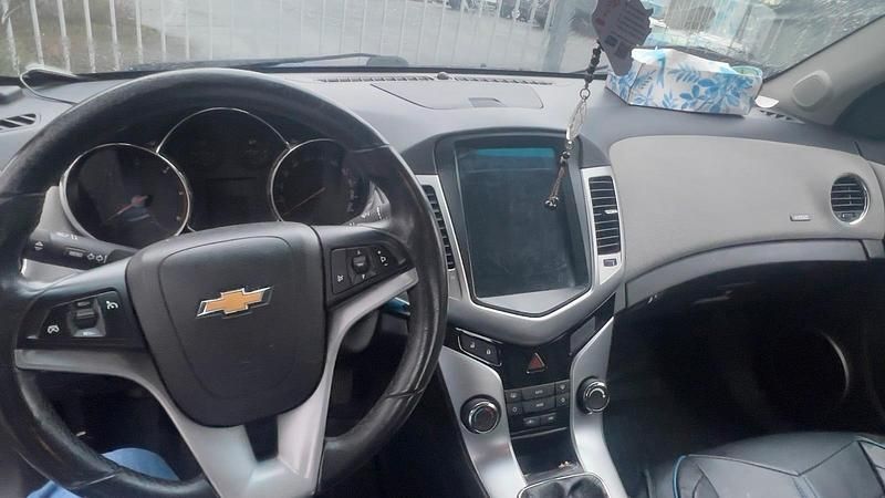 Gebraucht Chevrolet Cruze 163 PS (119 kW) 2011 Blau Limousine