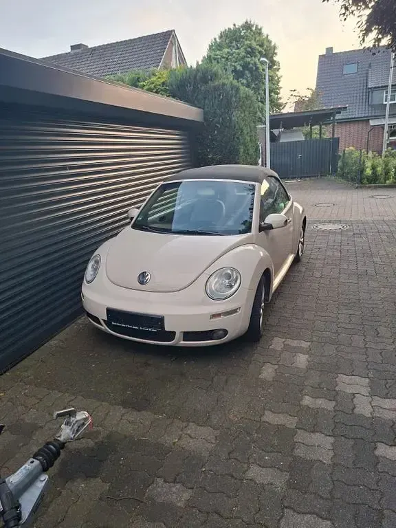 Gebraucht VW Beetle 102 PS (75 kW) 2003 Beige Kleinwagen