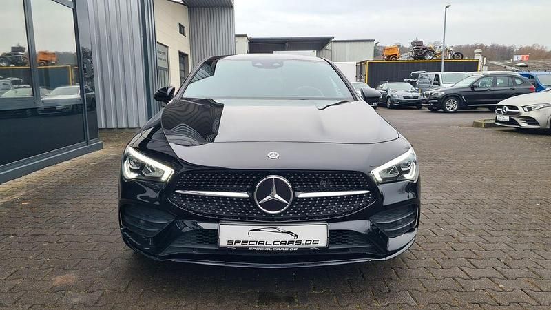 Gebraucht Mercedes CLA250e Shooting Brake AMG 218 PS (160 kW) 2022 Schwarz Kombi